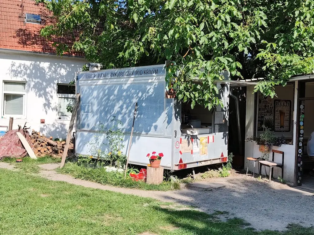 Občerstvení pod ořechem_Kyjov_slider_image_2