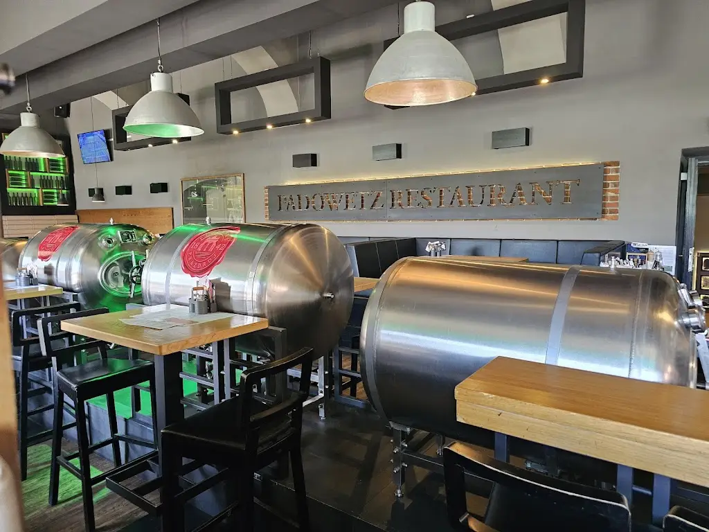 Eric Scott_RESTAURANT&PUB PADOWETZ Pilsner Urquell_Město Brno_review