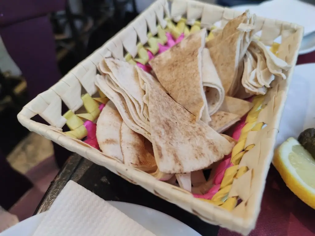 Marcin Siwy_Un Arabigo en Madrid_Miroslav_review