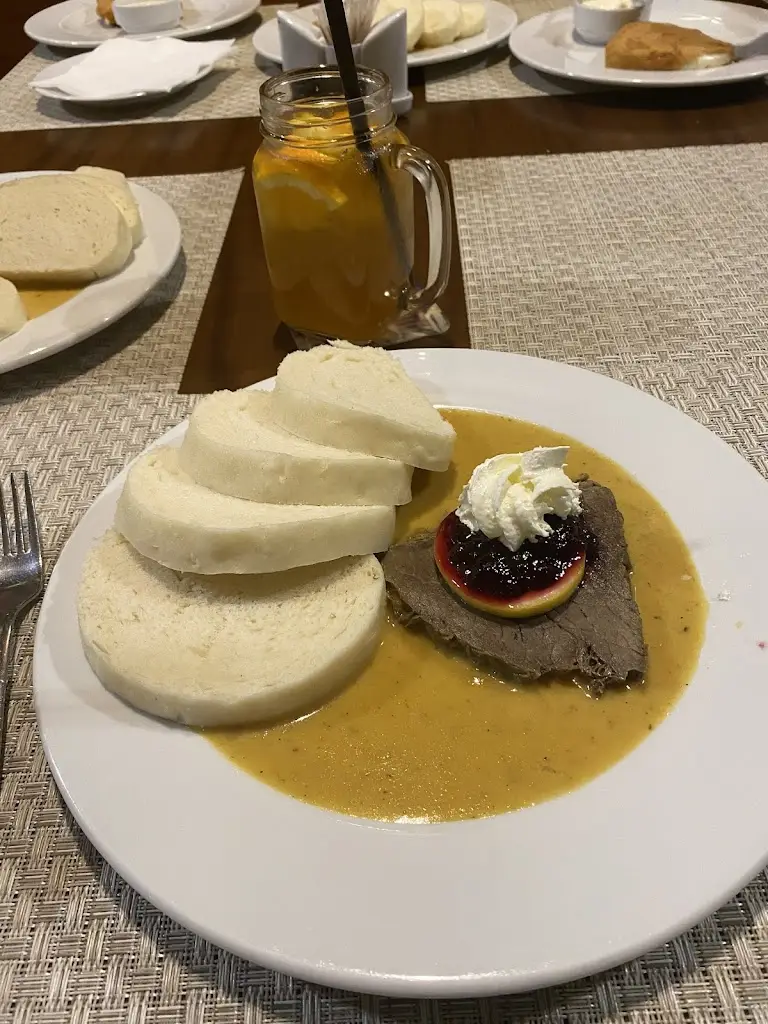 Justyna Pe_Restaurace AQUARIUM Relax_Mikulov_review