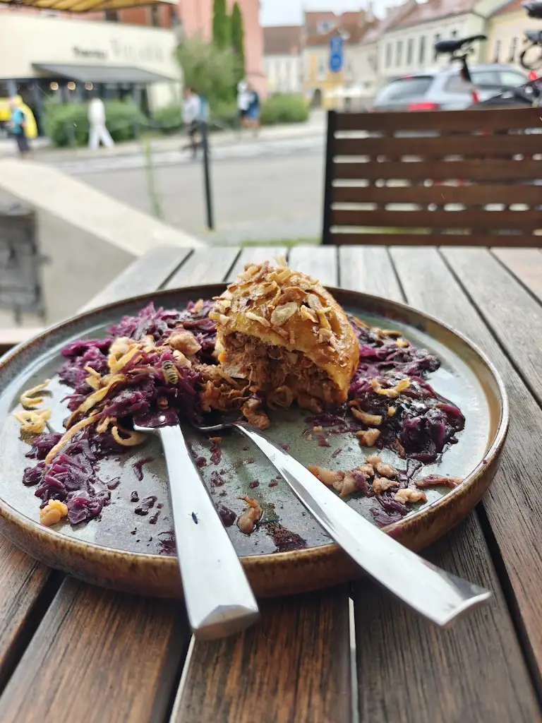 Betkoks Visada_KOREK Mikulov_Mikulov_review