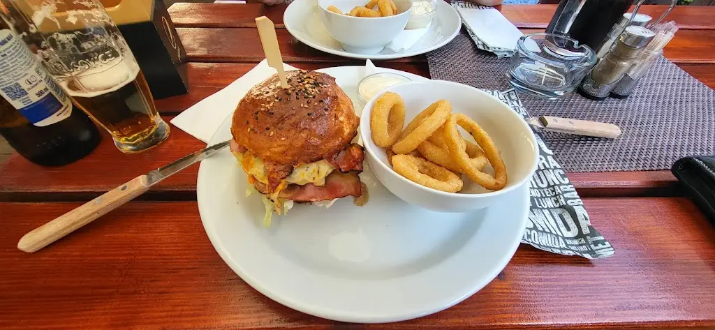 Erik_Svatovavřinecký dvůr_Mokrá Hora_review