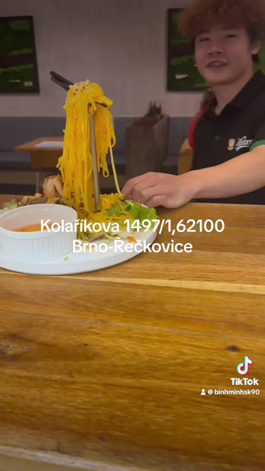 Fansipan asian cuisine & sushi_Mokrá Hora_slider_image_2