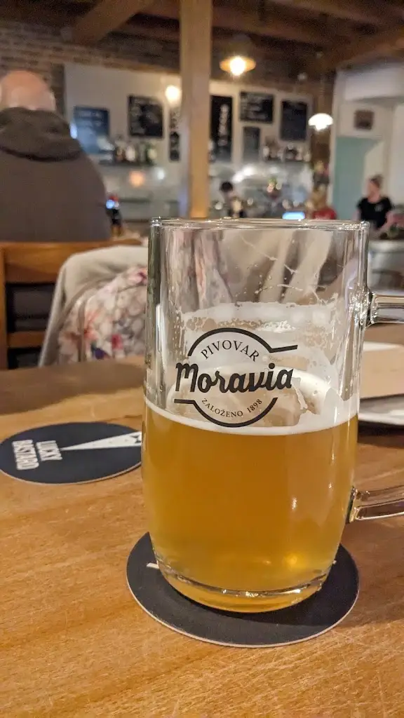 Petr Kalas_Pivovarská restaurace Moravia_Mokrá Hora_recensione