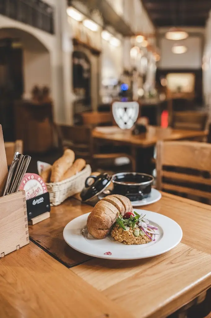 Restaurace Masné krámy_České Budějovice_slider_image_3