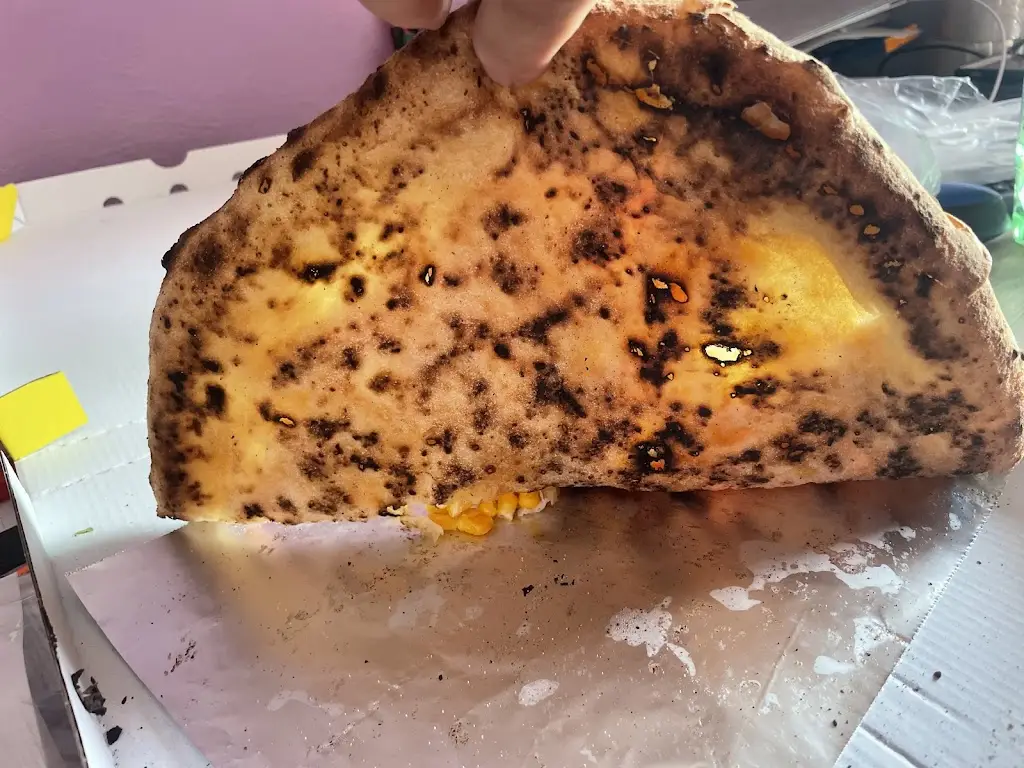 Milan Černý_Pizza Vespa_Moravský Krumlov_recensione