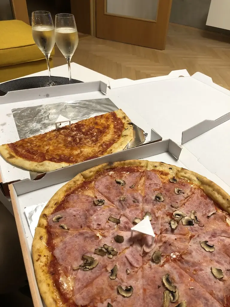 Patrik Janoš_Pizza Nosislav_Nosislav_review