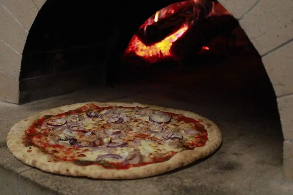 Pizza Nosislav_Nosislav_slider_image_2