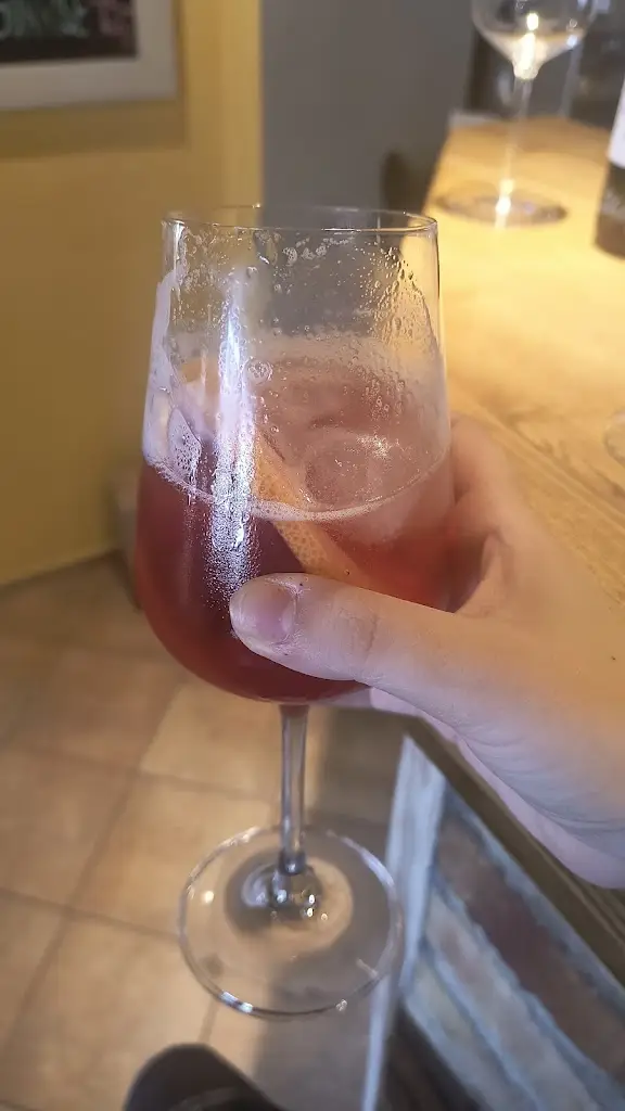 Itri Jáně_Vinotéka&Café&Bistro&Penzion U Kočky_Mutěnice_review