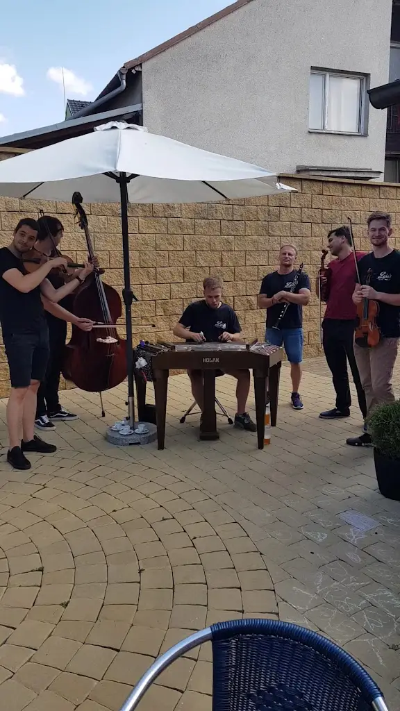 Vinotéka&Café&Bistro&Penzion U Kočky_Mutěnice_slider_image_2