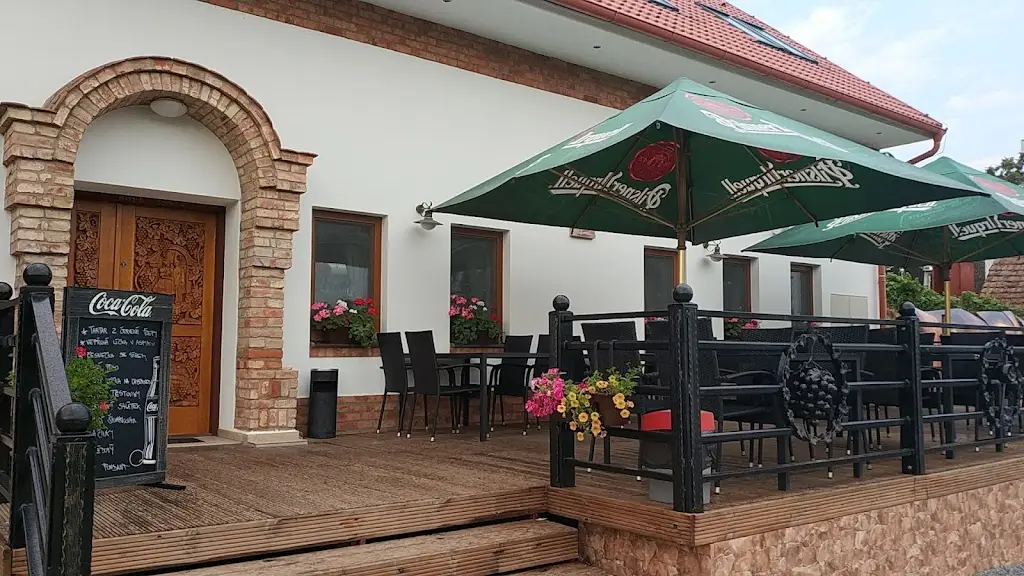 Vinný šenk/restaurace u Urbana restaurant in Mutěnice