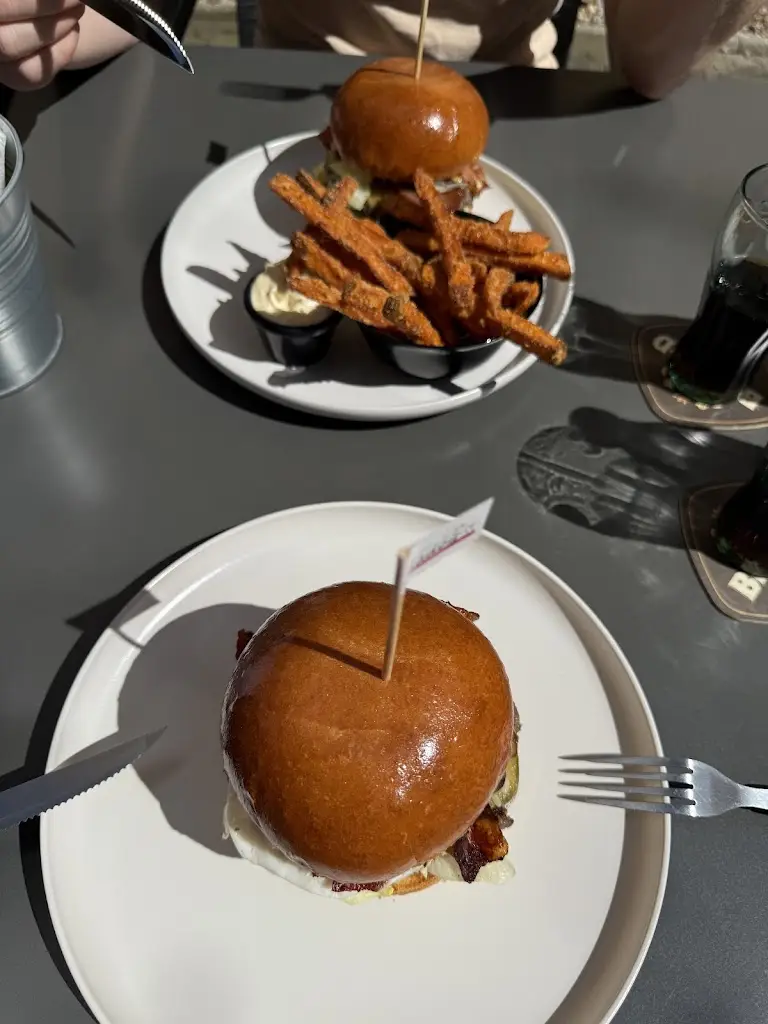 Francesca Riccobene_Hadog_České Budějovice_review