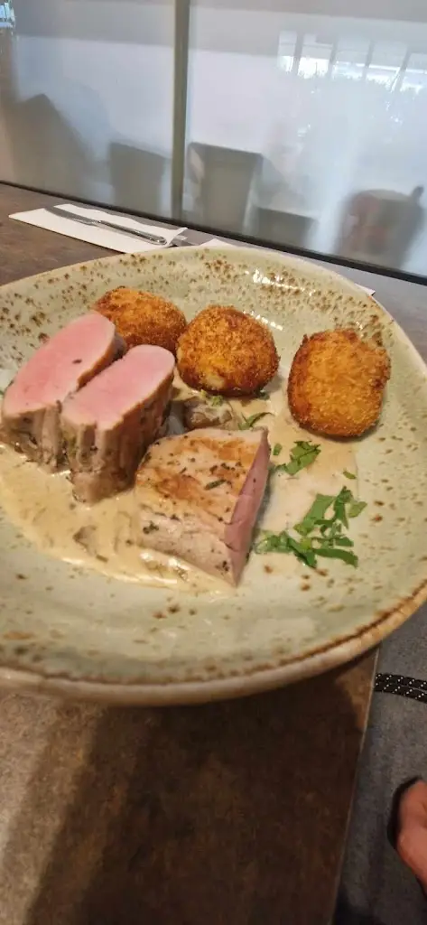 Žan Licardo (Spencah)_Bistro Magdalene_České Budějovice_review