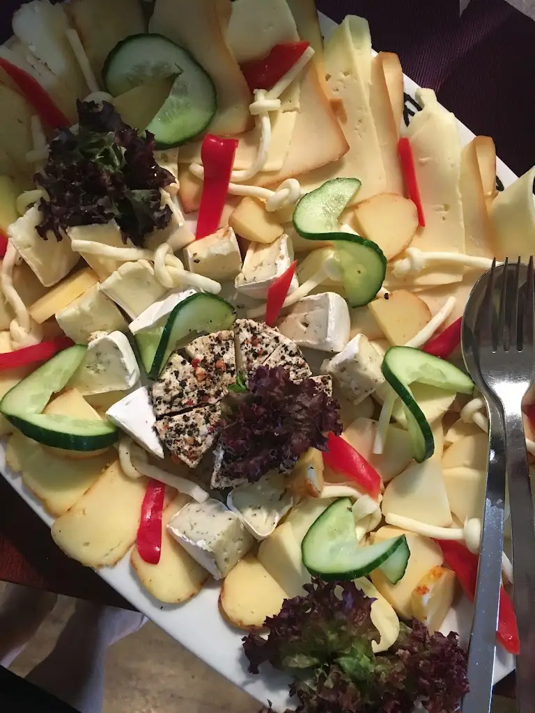 wassim kalthom_Resto Rugby_Okres Vyškov_review