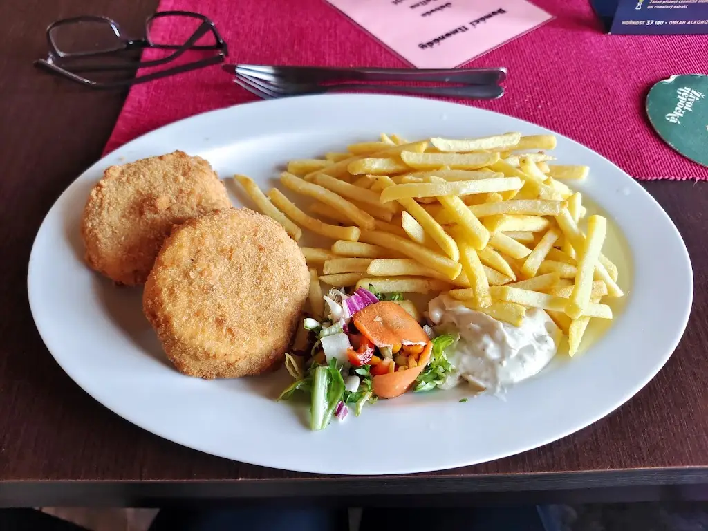 Menu_Restaurace Dělnický Dům parkoviště_Oslavany_image_1