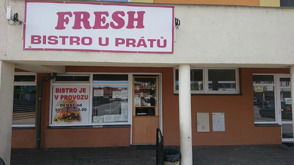 Fresh Bistro U Prátů restaurant in Oslavany