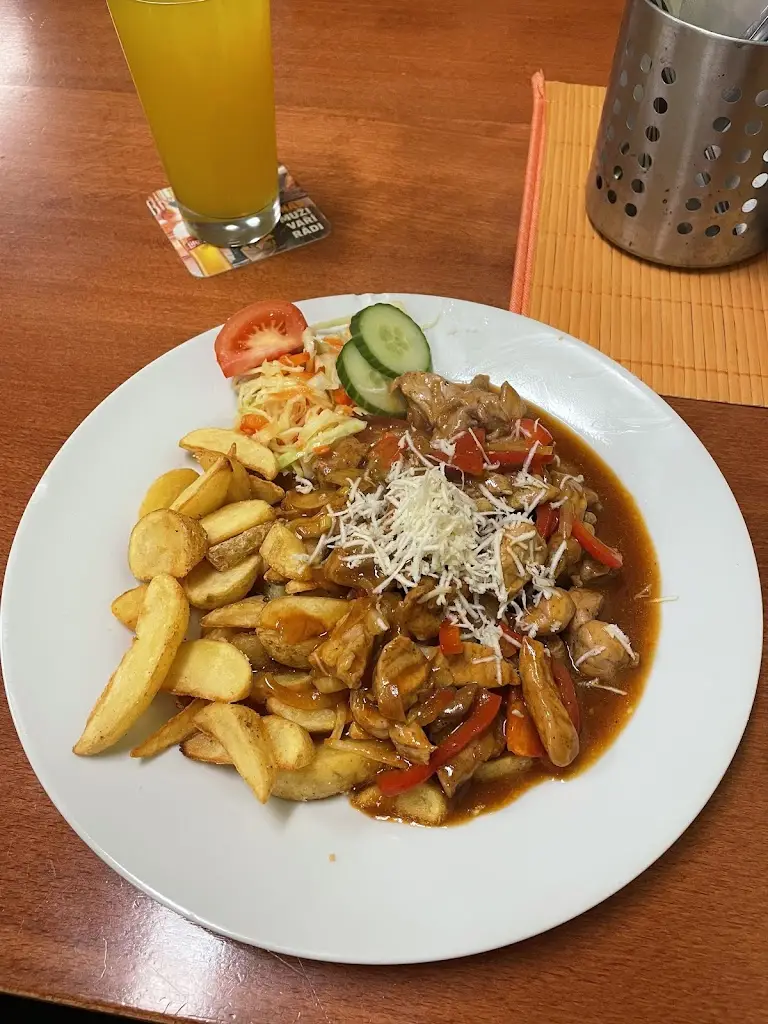 Petr Lipovy_Restaurace Sport_Podivín_review