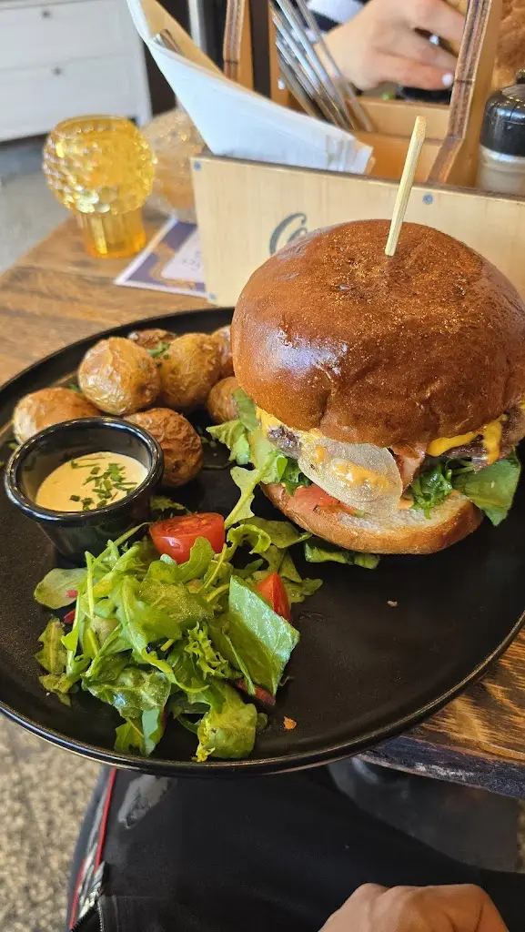 Kadir Keskin_Barbucha bistro_Pohořelice_recensione