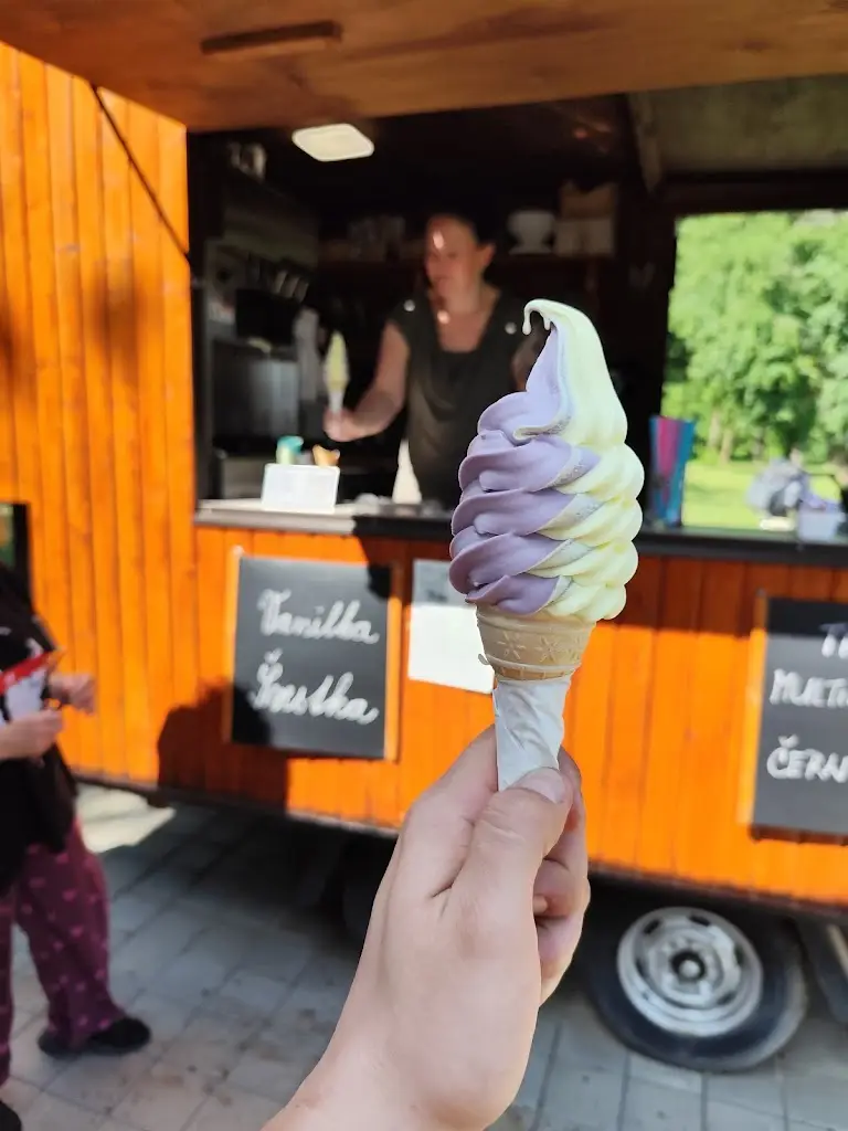 Okénko u Ivet_Prušánky_slider_image_2