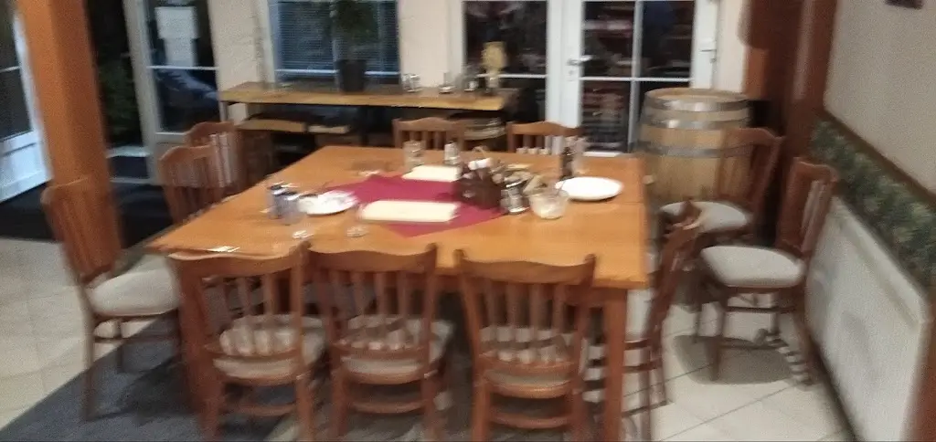 Petr Petras_Kavárna Předinských_Prušánky_review