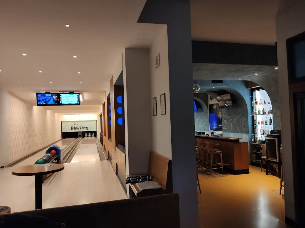 Jiří Špidla_Bowling bar 100KA v Rájci-Jestřebí_Rájec-Jestřebí_review