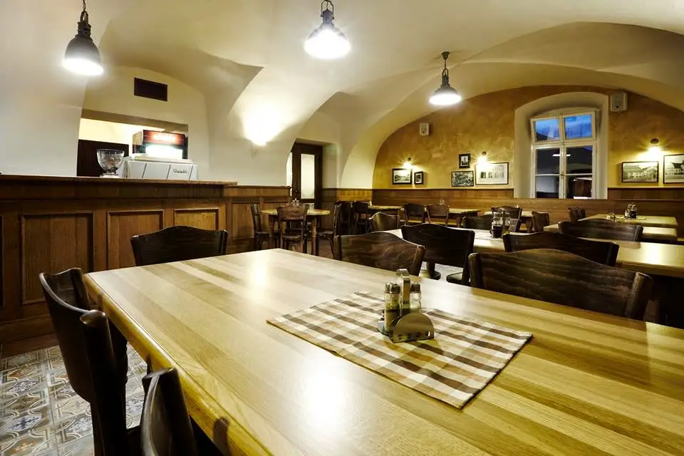 Restaurace Na Humpolce restaurant in Předklášteří