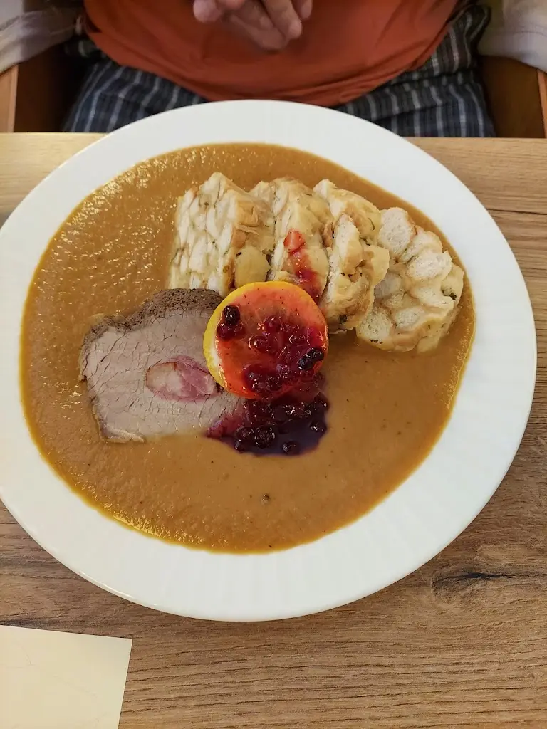 Enrico Palazzo_restaurace a penzion Tišnovská Rychta_Předklášteří_review