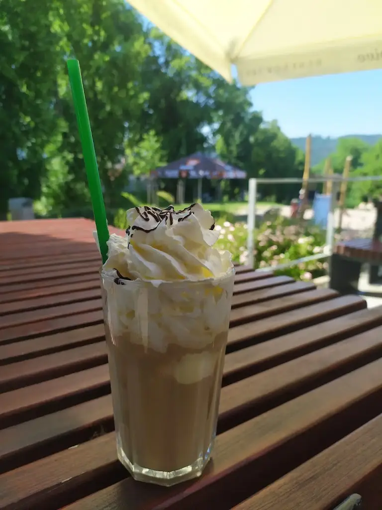 Občerstvení na Hrádku_Předklášteří_slider_image_2