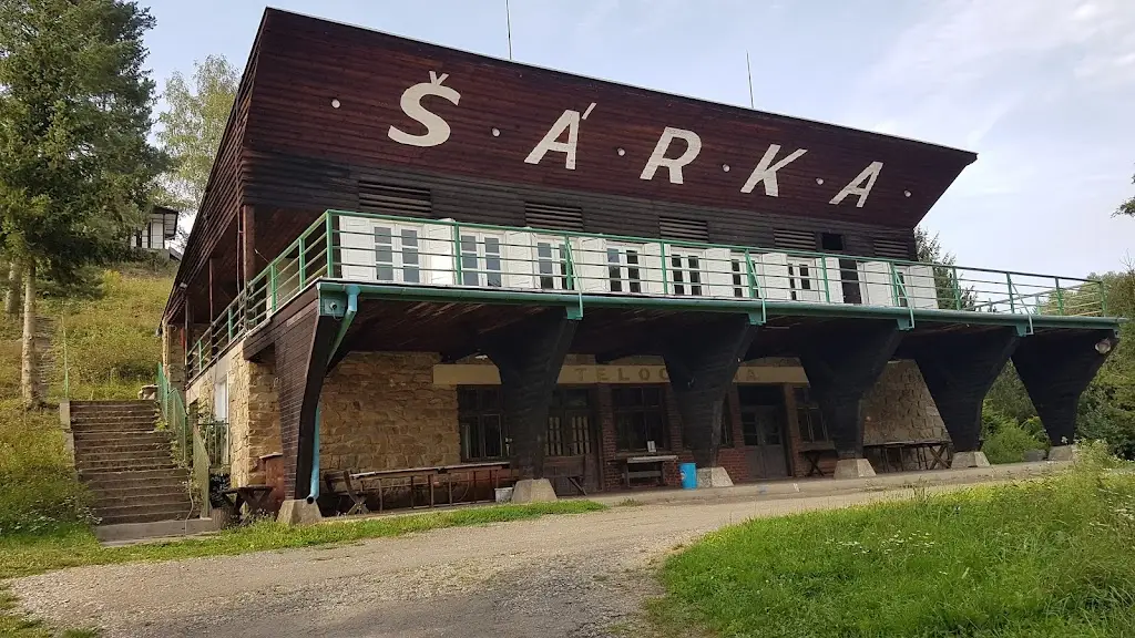 Poblíž Šárky u řeky Svratky ristorante a Předklášteří