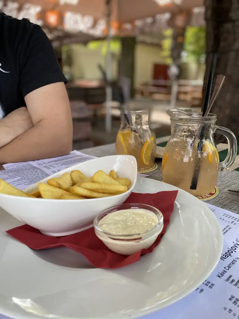 Emily_TAVERNA restaurace pizzerie bar_Rajhrad_review