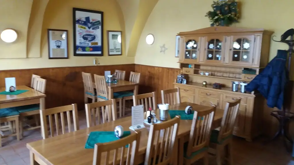 U OPLA restaurant in Rajhrad