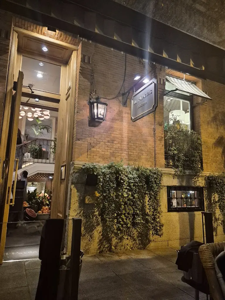 El Paraguas_Rakvice_slider_image_3