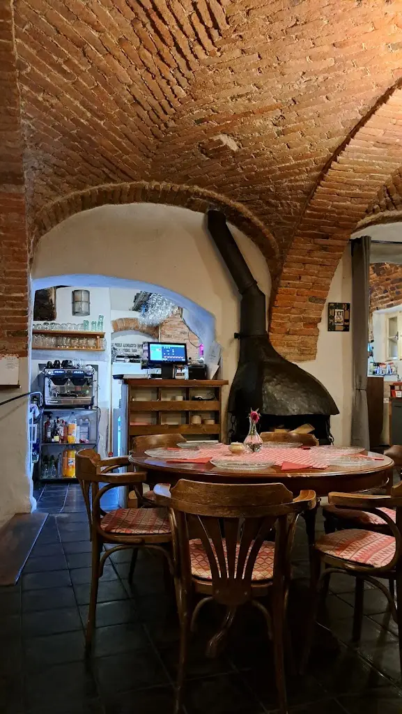 Restaurace La Bodega_České Budějovice_slider_image_2