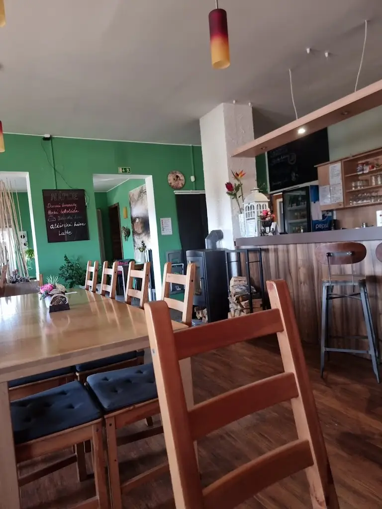 Martin Kapr_Motorest - Inablanka_Rohatec_recensione