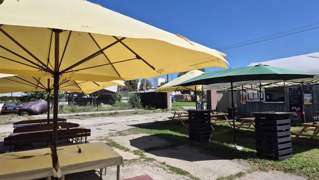 Občerstvení PneuPauza_Rohatec_slider_image_1