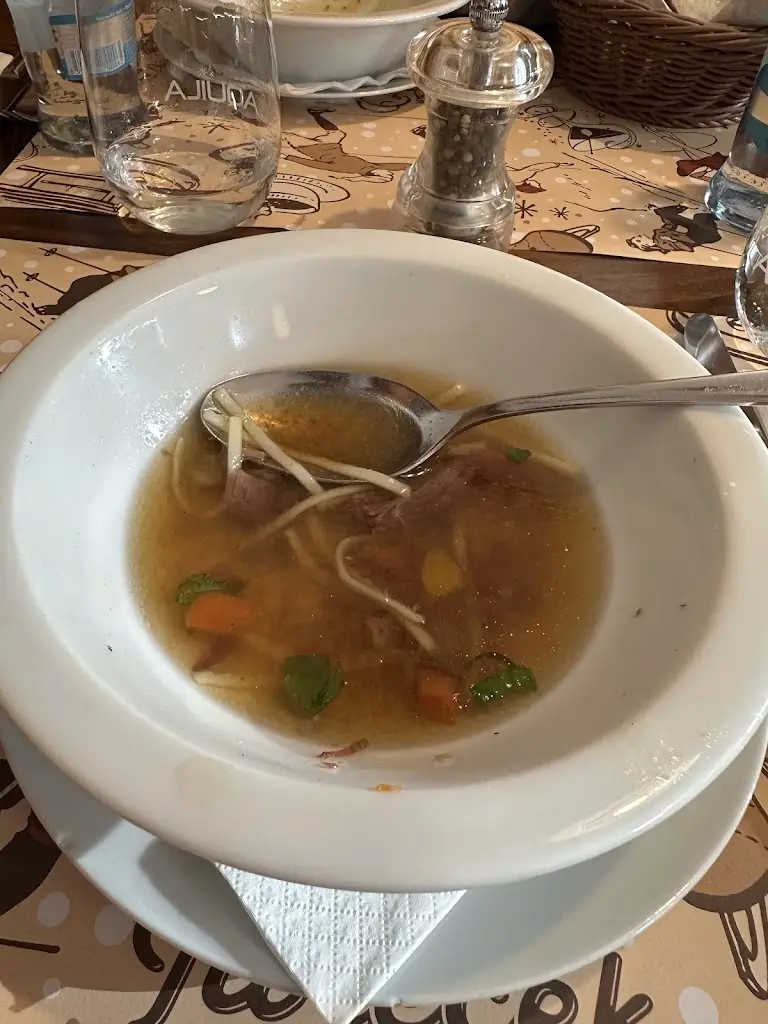 Nicole Muller_Restaurace Jureček_Říčany_review