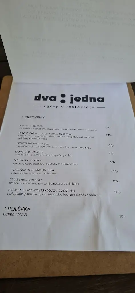 Dexter Holland_DVA:JEDNA výčep a restaurace_Říčany_review