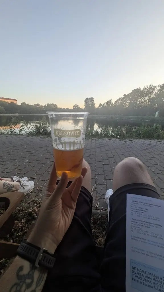 Hladinka_Říčany_slider_image_2