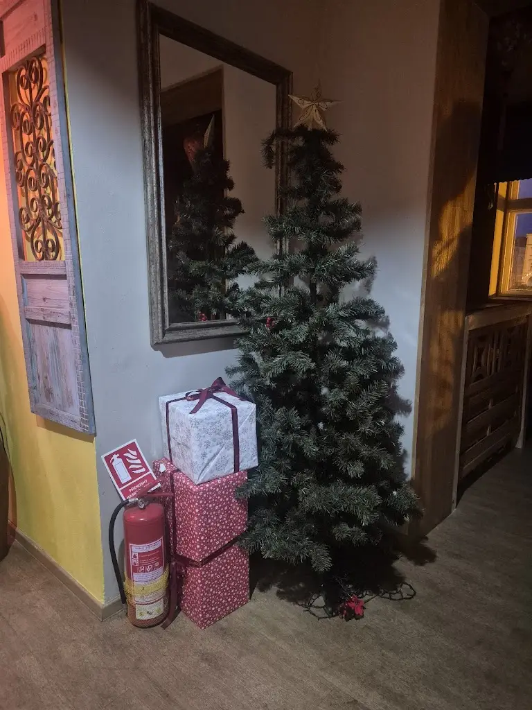 Jana Herwig (digiom)_MET Vietnamská Restaurace_České Budějovice_review