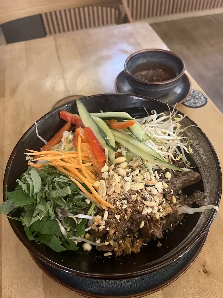 Lukáš Houra_MET Vietnamská Restaurace_České Budějovice_review