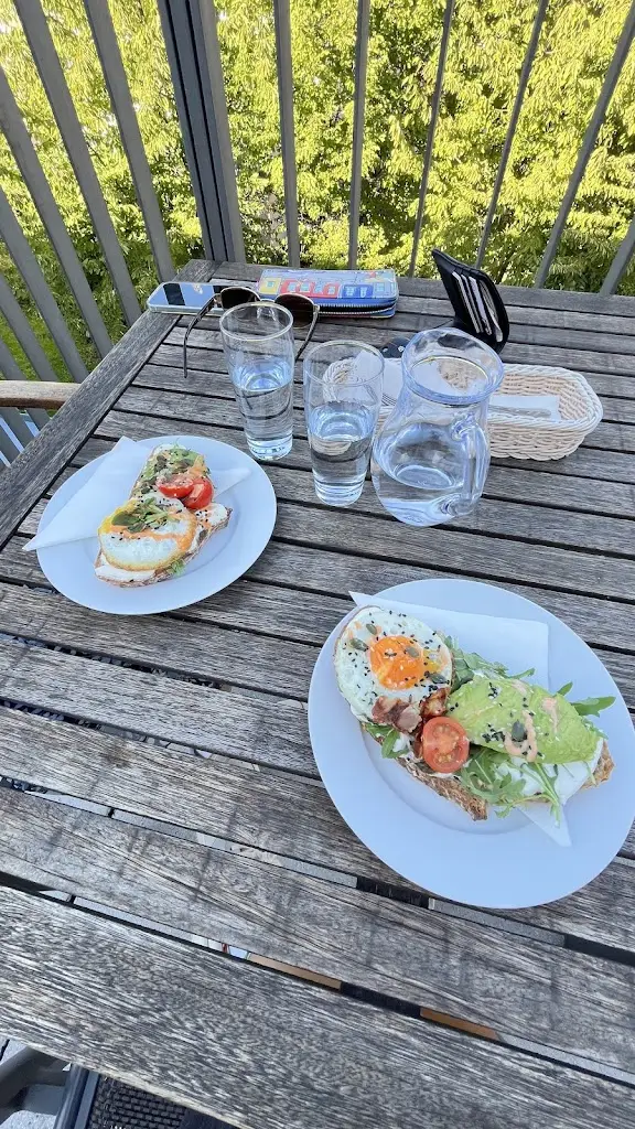 Café & bistro Na Fialce_Říčany_slider_image_2