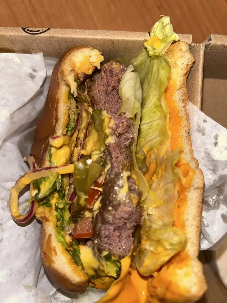 Jakub Khol_Restaurace a Pizzerie Sahara_Šardice_review