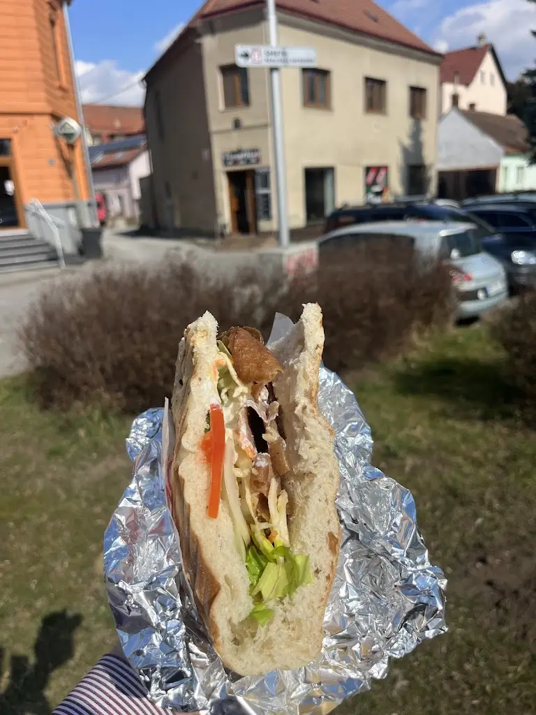 Jan Falešník_Kebab a Pizza Atip_Šlapanice_review