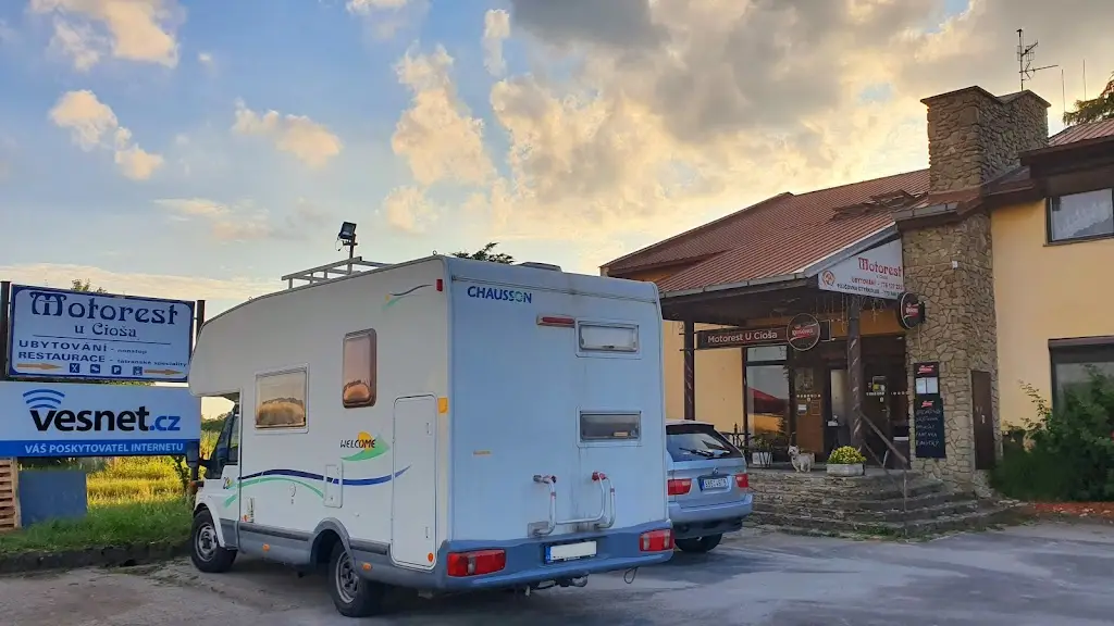Jarek Jesenský_Motorest U Cioša_Strážnice_review