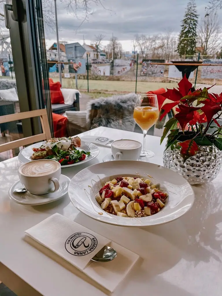 Lanna cafe_České Budějovice_slider_image_2