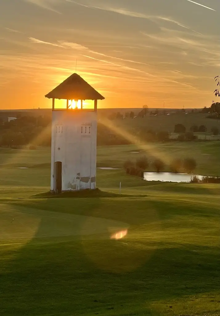 Адвокат Добрин Балчев_Restaurace na golfu_Slavkov u Brna_review