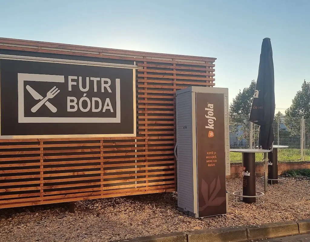 FUTR BÓDA restaurant in Slavkov u Brna