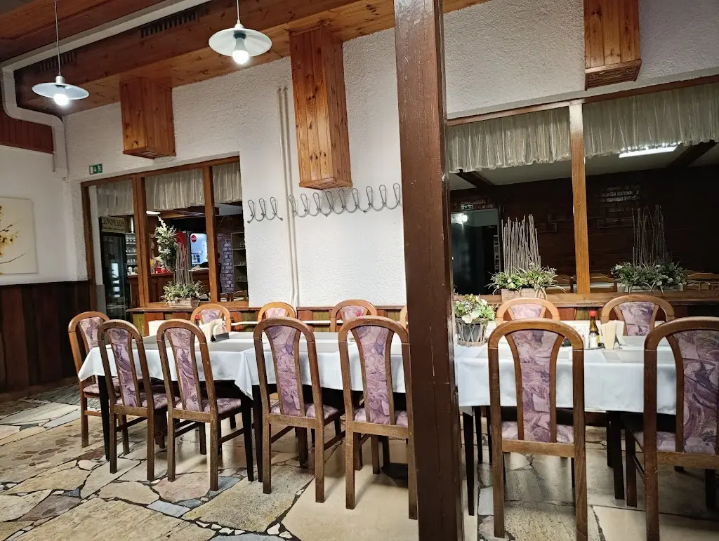 Restaurace U Bazalů ristorante a Tasovice