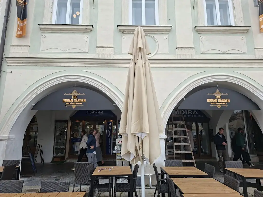 Anandhu Shyam_The Indian Garden_České Budějovice_review