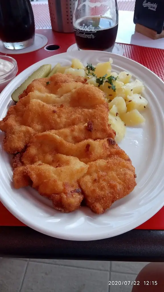 Menu_Restaurace Kulturní Dům_Velká nad Veličkou_immagine_3